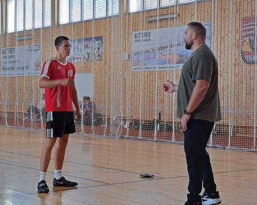 Individuelles Training und Gespräche, hier mit Artur Hoppe, ...