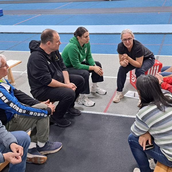 gehören dazu wie Gespräche mit den Vereinstrainern, wie hier beim Sprint mit Cathleen Tschirch
