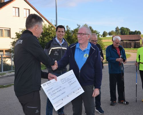 Lauftreff des TSV Blaustein mit dem 3. Preis der WLV-Innovationsprämie ausgezeichnet